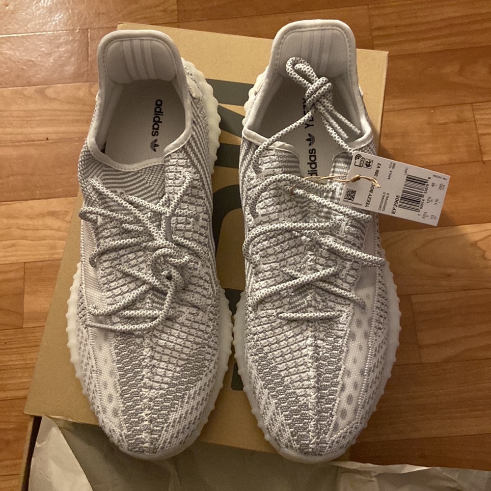 YEEZY BOOST 350 V2 “STATIC”